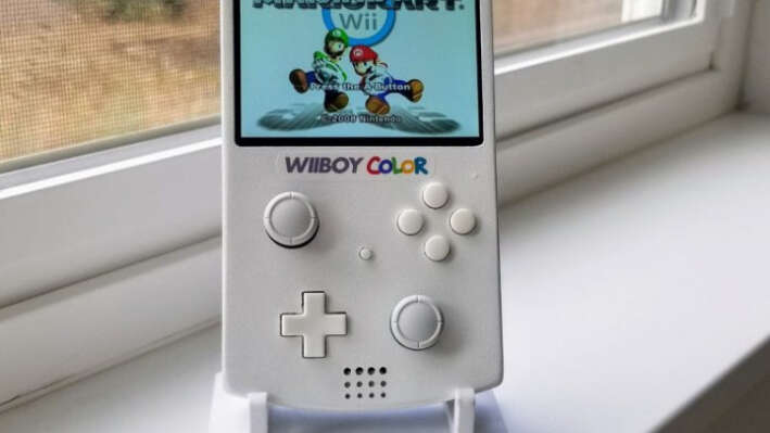 Wiiboy Color – портативная карманная консоль Wii