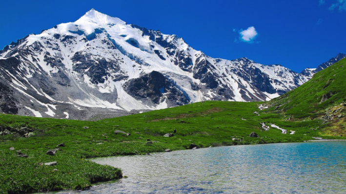 Белуха — гора на Алтае для паломников